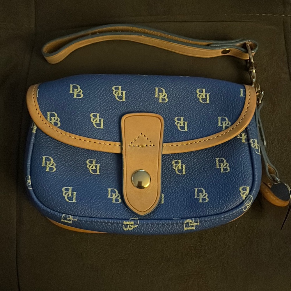 Dooney & Bourke Wristlet
